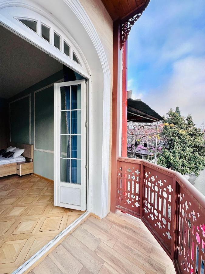 Hotel Embassy Tbilisi Exterior photo